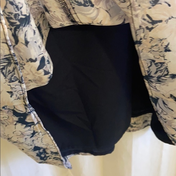 BCBGeneration dress worn once, in great condition! - Picture 7 of 9